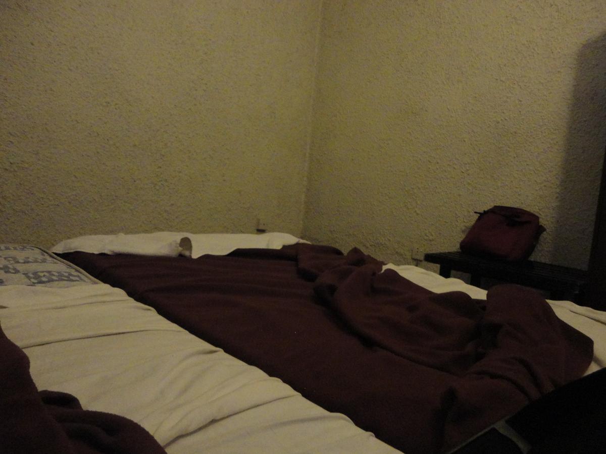 ג'פנה Sai Holiday Inn מראה חיצוני תמונה